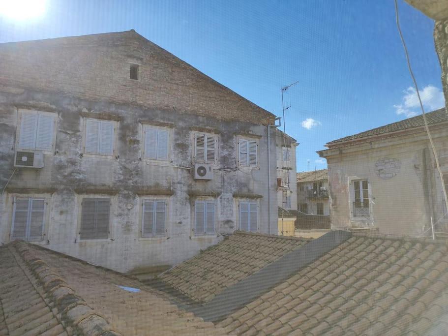 Mary'S Bright Apartment - Corfu Old Town מראה חיצוני תמונה